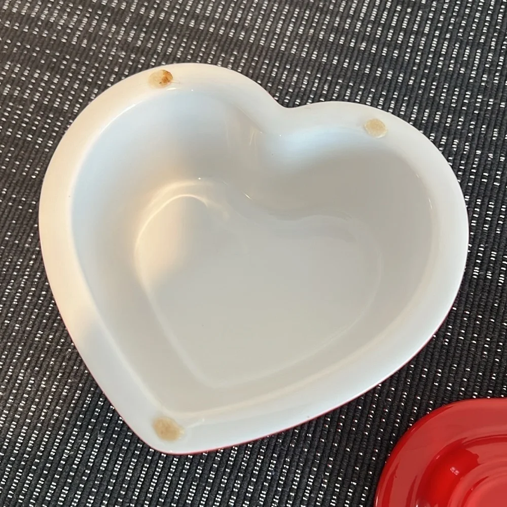 1 Piece CUISINART Red Heart Shaped Ramekin w/ LID9 Oz. Valentines